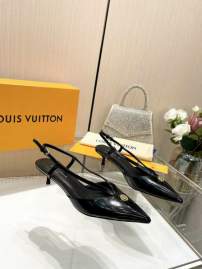 Picture of Louis Vuitton Shoes _SKULVsz35-414cmmnf037513594